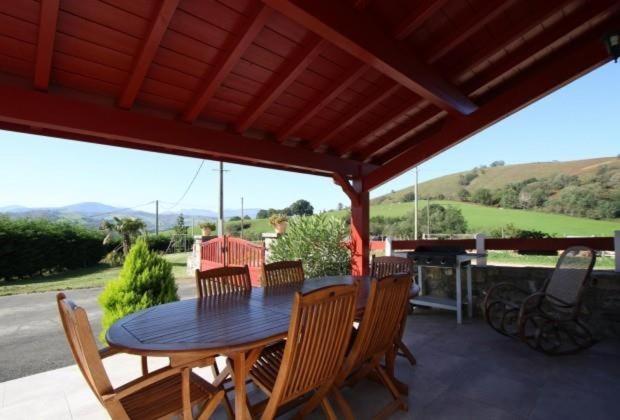Gite A La Ferme Larranda Suhescun Exterior foto
